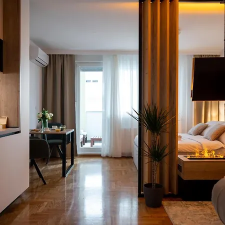 Premium Apartment *